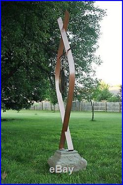 Art- Large metal outdoor lawn/yard/garden sculpture 8ft tall