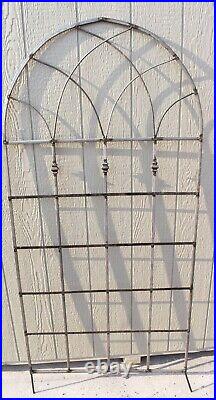 Gothic Style Trellis Yard Stand Handmade Metal Art Figure Sculpture 72