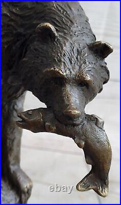 Large Real Bronze Statue Bear with Fish Figure Sculpture Garden Yard Art Work NR