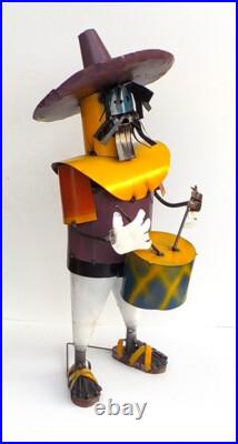 METAL ART MARIACHI SCULPTURE 33 TALL YARD ART MUSICIAN With DRUM