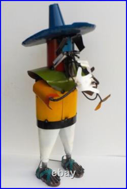METAL ART MARIACHI SCULPTURE 33 TALL YARD ART MUSICIAN With HORN