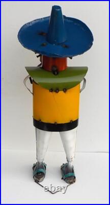 METAL ART MARIACHI SCULPTURE 33 TALL YARD ART MUSICIAN With HORN