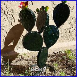 Metal Garden Yard Art Flowering Prickly Pear Metal Cactus Plant 17 inches Tall