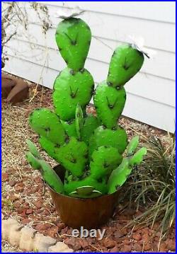 Metal Yard Art Prickly Pear Cactus Plant Sculpture In Bucket 37 Tall Green