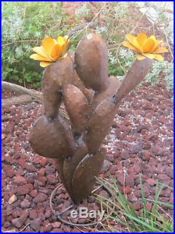 Metal Yard Art Prickly Pear Cactus Sculpture 28 Tall Brown 3d