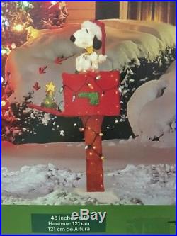 Peanuts Yard Art Snoopy Woodstock on Mailbox with Christmas Tree