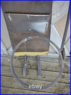 Vintage Flower Pot Holder Decor Metal Art Sculpture Garden Statue Yard Ornament