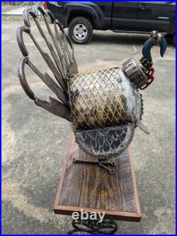 Vintage Metal Wild Turkey Garden Yard Art Retro Americana